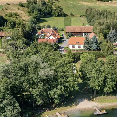 Jeziorne Zacisze Pensjonat *